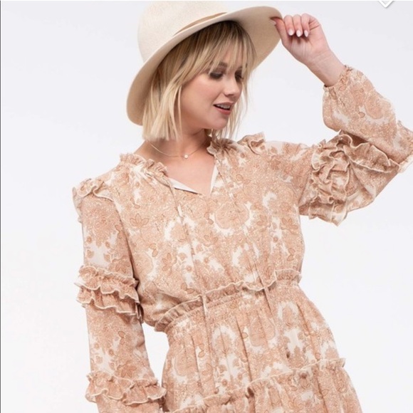 Blu Pepper Paisley Ruffle Tiered Dress Medium Used - Picture 2 of 7